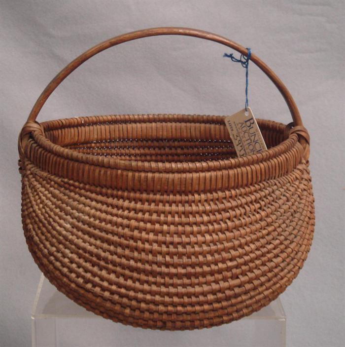 Appraisal: Double buttocks basket excellent condition and color l x h