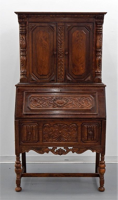 Appraisal: Victorian Carved Walnut Renaissance Revival Desk United States Late th