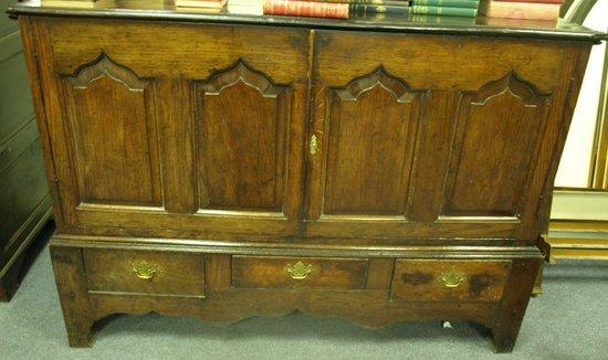 Appraisal: An th Century oak mule chest converted to a cupboard