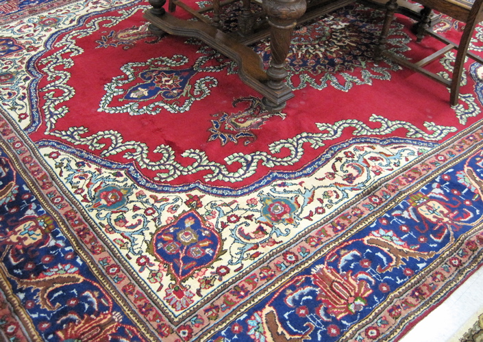 Appraisal: PERSIAN TABRIZ CARPET Eastern Azerbaijan Province northwestern Iran hand knotted