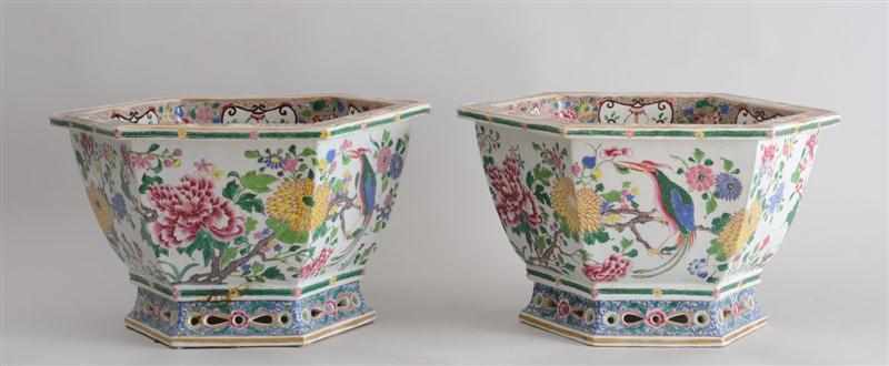 Appraisal: PAIR OF CHINESE ''FAMILLE ROSE'' PORCELAIN HEXAGONAL JARDINI RES Each