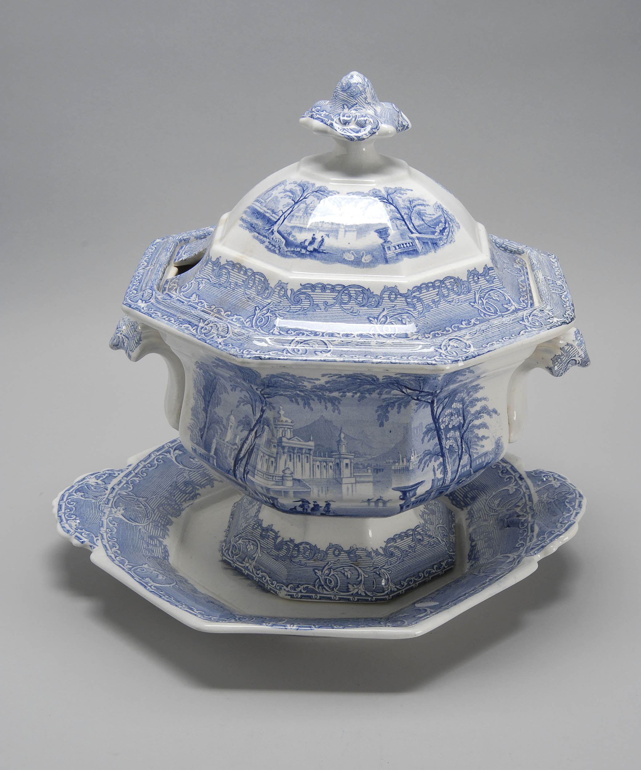 Appraisal: TH CENTURY BLUE AND WHITE IRONSTONE COVERED SOUP TUREEN WITH