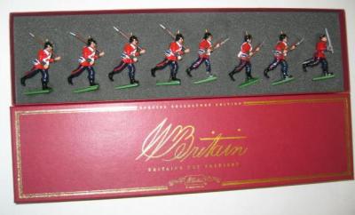 Appraisal: Britains Durham Light Infantry eight figures including officer issue boxed