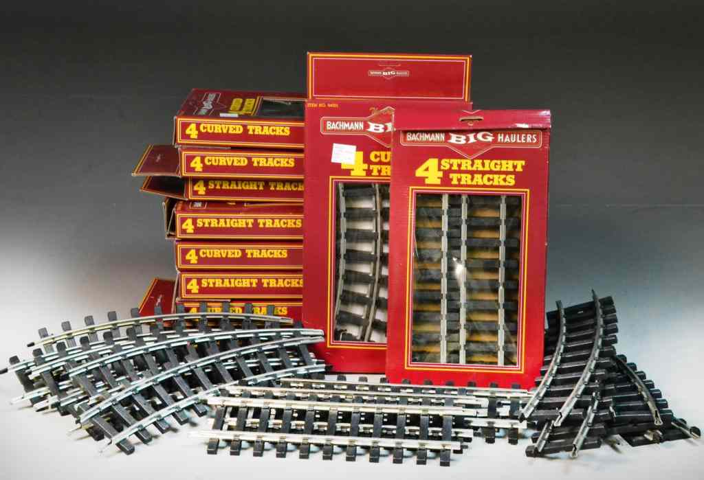 Appraisal: Pieces of Bachmann Big Haulers TrackIncluding straight track and curved