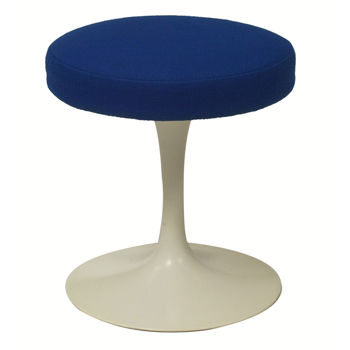 Appraisal: Eero Saarinen pedestal stool by Knoll white aluminum base supports