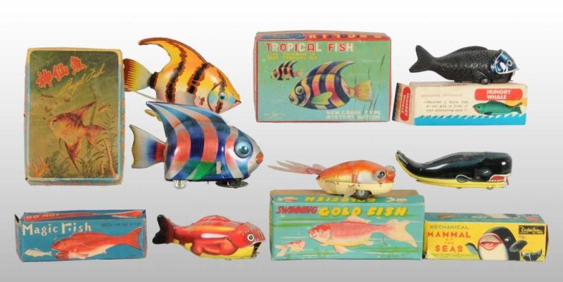 Appraisal: Lot of Tin Fish Toys Description Japanese and Chinese All