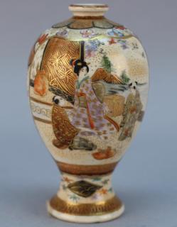 Appraisal: Signed Japanese Satsuma Gilt Vase Signed Japanese Satsuma Gilt Vase