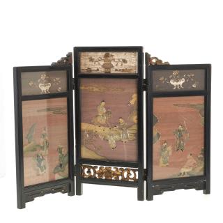 Appraisal: Antique Chinese Kesi panel lacquer table screen Antique Chinese Kesi