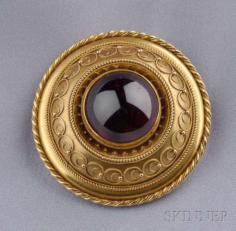 Appraisal: Antique kt Gold and Garnet Brooch centering a carbuncle with