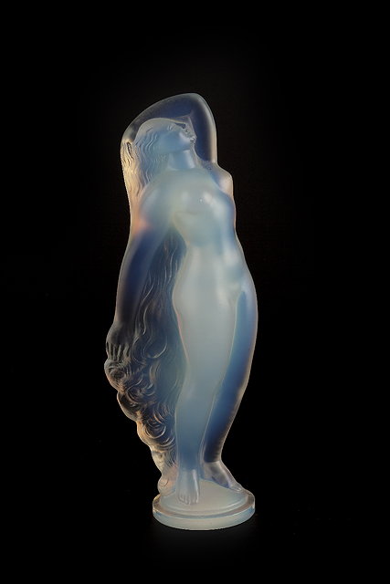 Appraisal: Sabino of Paris'Female Nude' mascotopalescent glassdepicting a nude with her