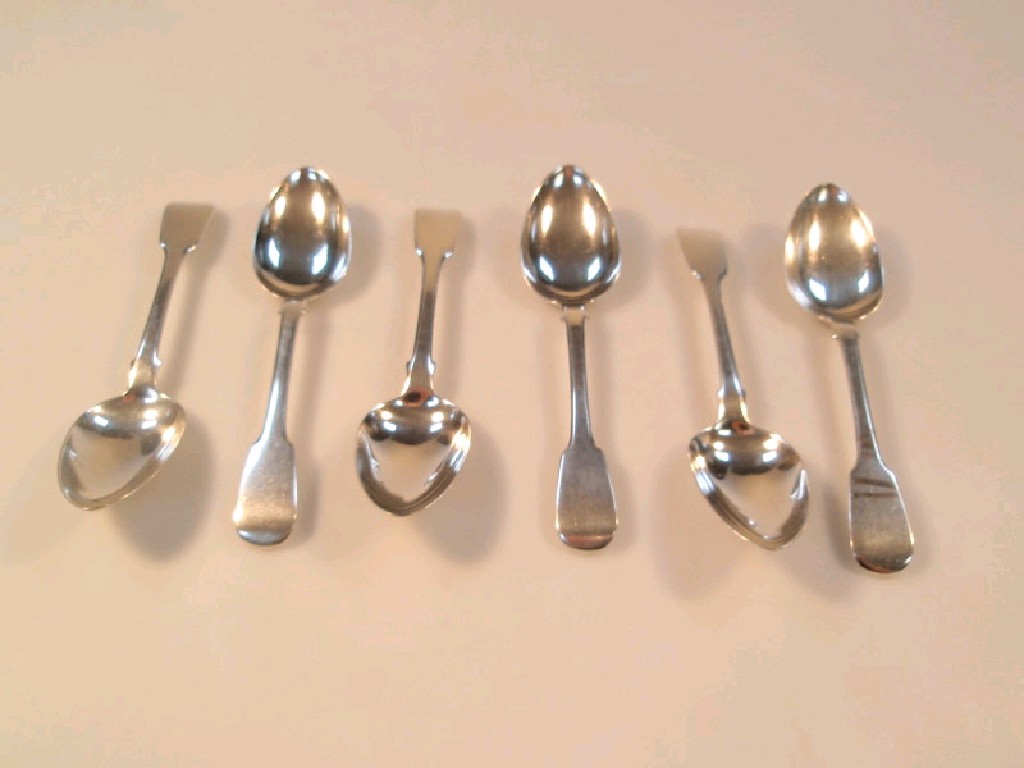 Appraisal: A set of six George V silver fiddle pattern dessert