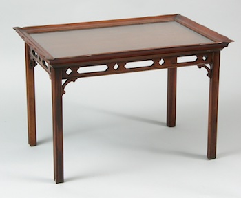 Appraisal: A Walnut Butler's Tray Table A nice oblong shape walnut