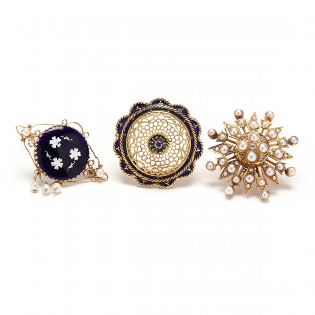 Appraisal: THREE VINTAGE GOLD AND GEM-SET BROOCHES To include a brooch