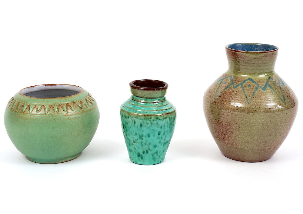 Appraisal: Grouping of Ruby Bleakney Pottery Vases Grouping of three vases