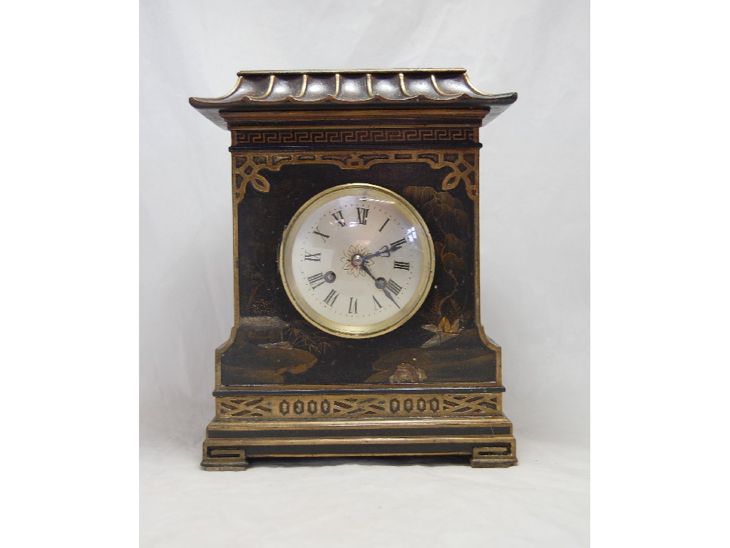 Appraisal: A Maple Co mantel clock in the style of a