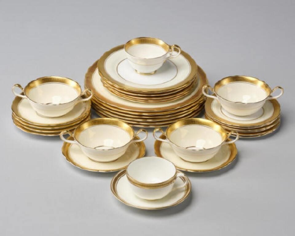 Appraisal: AYNSLEY TABLEWAREAynsley porcelain tableware in the Sandringham pattern consisting of