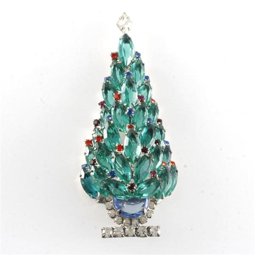 Appraisal: LARGE SORRELL ORIGINAL DIMENSIONAL CHRISTMAS TREE PIN WITH GREEN NAVETTES