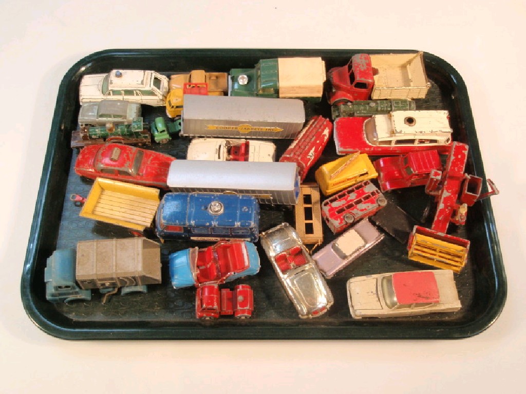 Appraisal: A good collection of assorted play worn die-cast vehicles