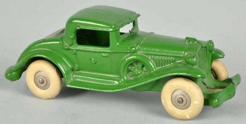 Appraisal: Cast Iron Williams Roadster Automobile Toy Description American White rubber