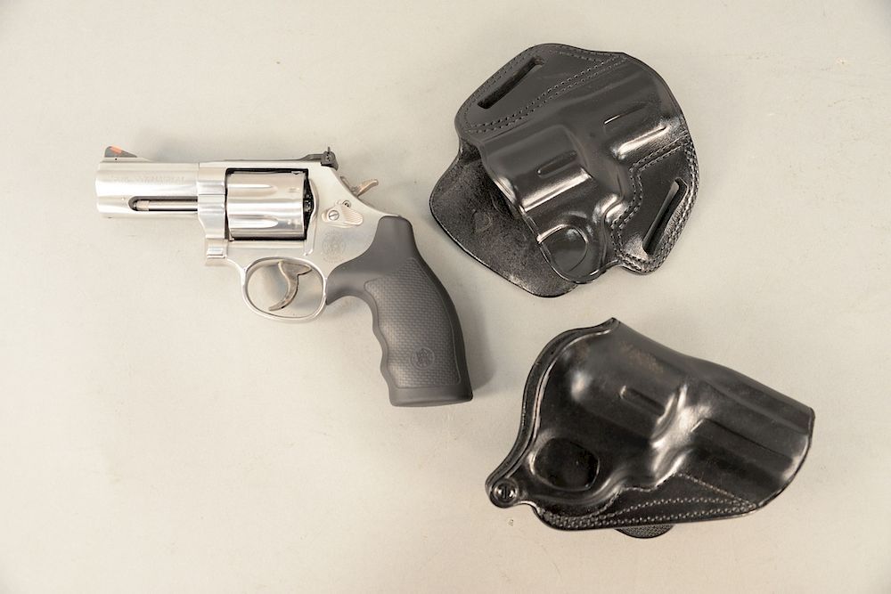 Appraisal: Smith and Wesson revolver magnum barrel seven shot with two