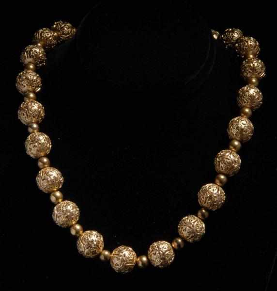 Appraisal: K Y Gold Necklace Description Weight dwt Open bead work