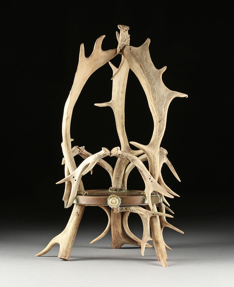 Appraisal: AN ANTIQUE ELK ANTLER DISPLAY STAND SCOTTISH CIRCA AN ANTIQUE