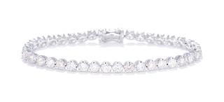 Appraisal: A DIAMOND TENNIS BRACELET A DIAMOND TENNIS BRACELET This flexible