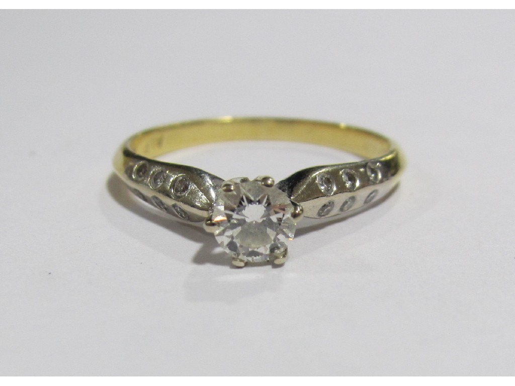 Appraisal: Eighteen carat gold diamond solitaire ring with point brilliant cut