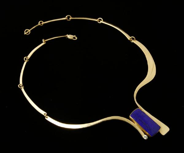 Appraisal: - K Gold and Lapis Necklace K yellow gold and