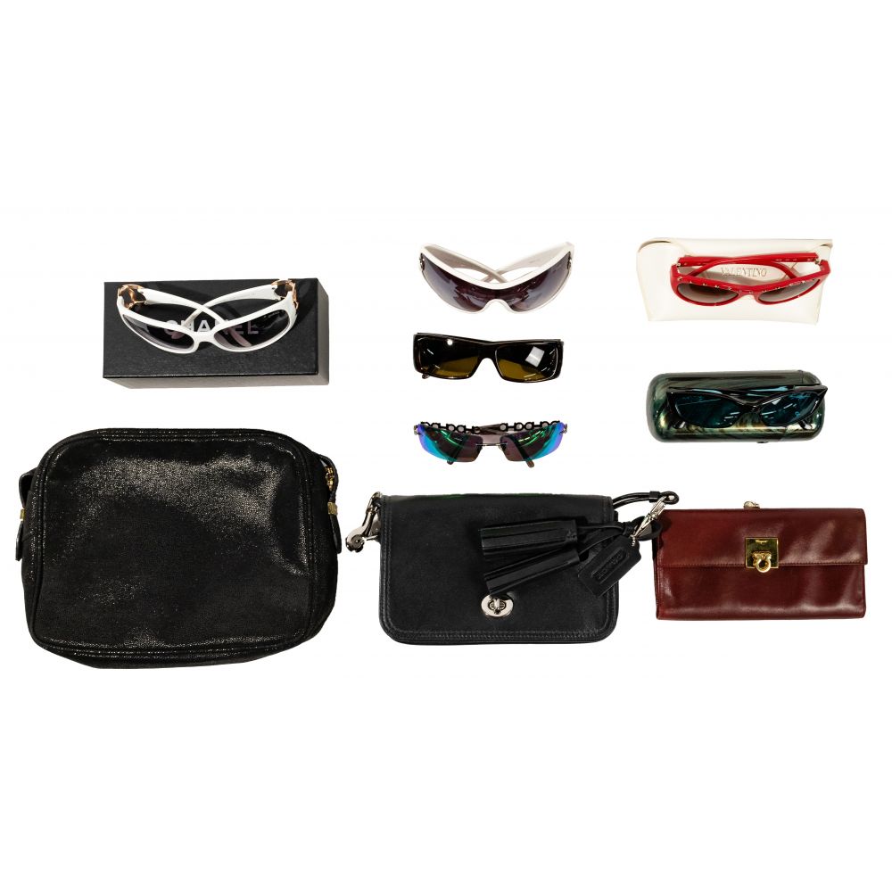 Appraisal: DESIGNER SUNGLASSES AND HANDBAG ASSORTMENT items pairs of sunglasses including