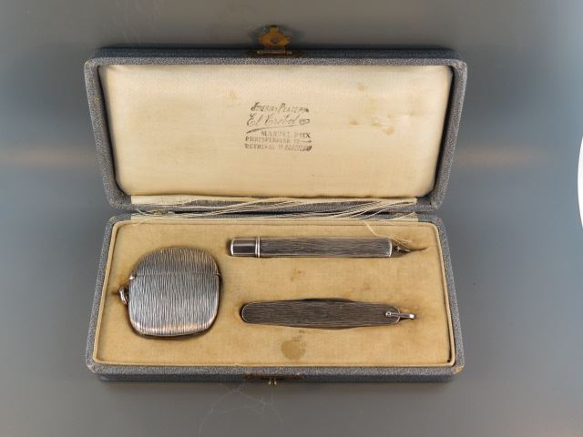 Appraisal: European Silver Gentleman's Suite match safe pen knife and toothpick