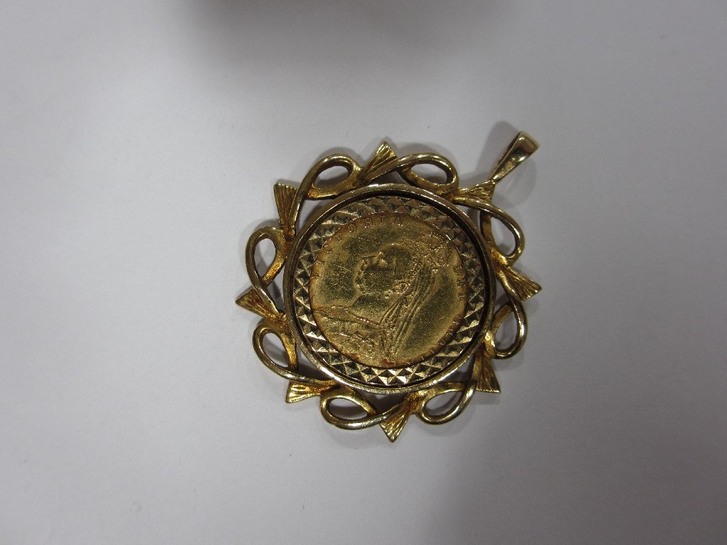 Appraisal: Jubilee head Victoria half sovereign dated in ct gold pendant