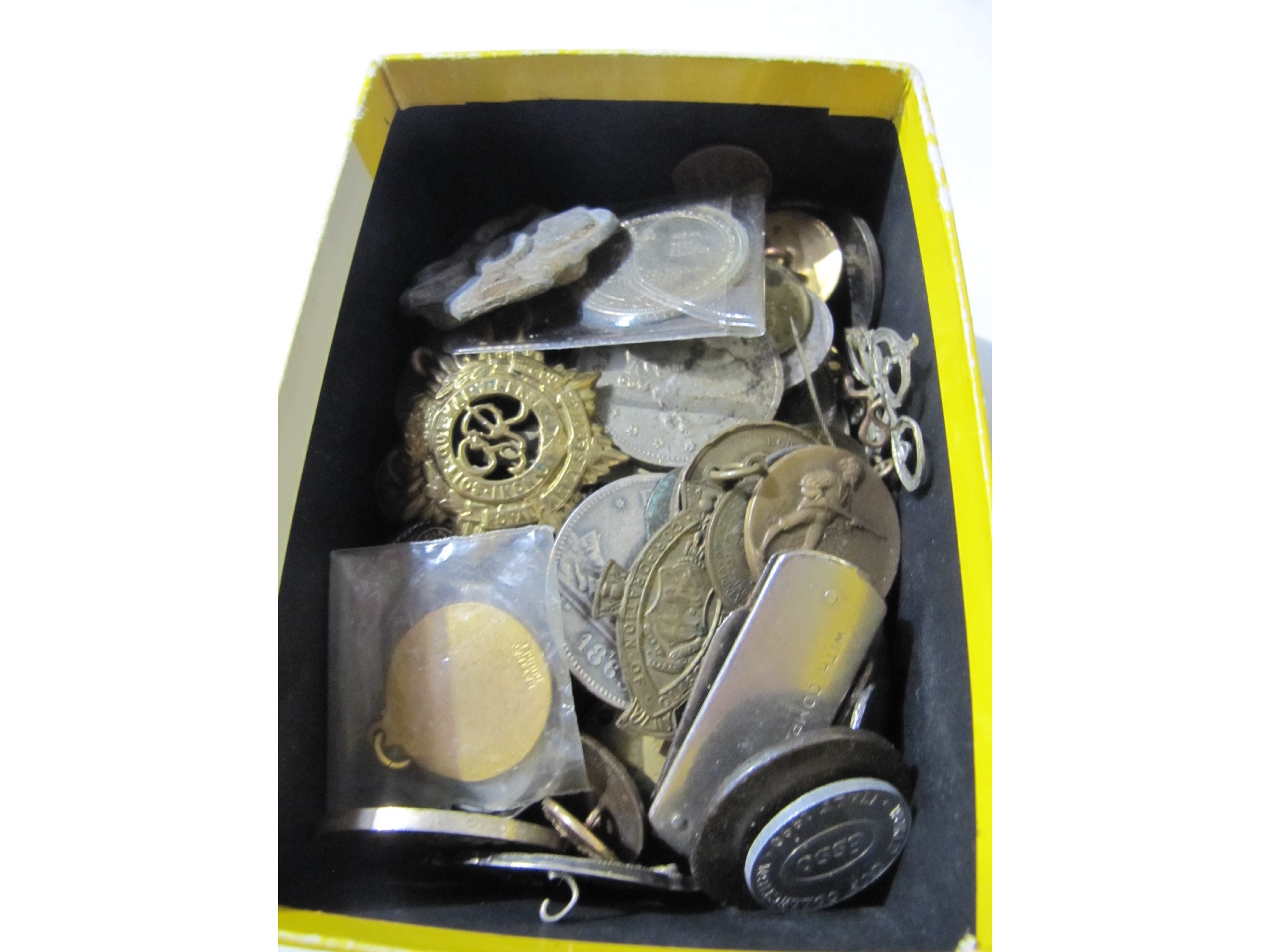 Appraisal: A box of assorted coins medals and badges