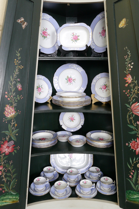 Appraisal: COPELAND SPODE MARITIME ROSE CHINA SERVICE Approx pieces to include