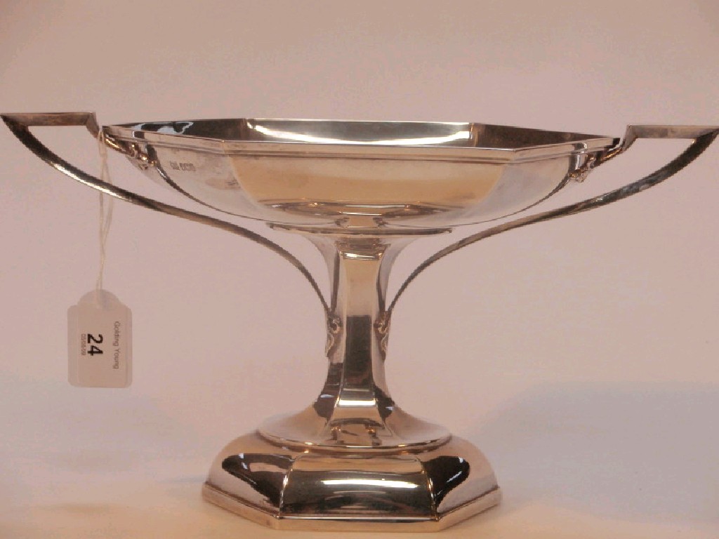 Appraisal: A George V silver pedestal dish of hexagonal dished form