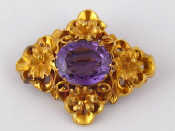 Appraisal: A Victorian carat gold amethyst brooch amethyst approx x gms