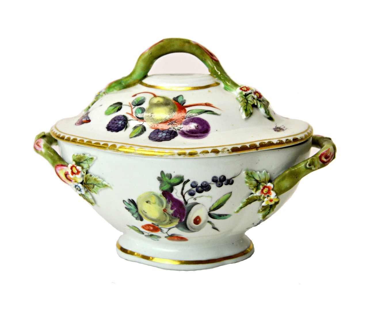 Appraisal: A Chelsea Derby sauce tureen and cover circa decorated all