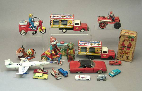 Appraisal: Assortment of Lithographed toys An array of Japanese tin lithographed