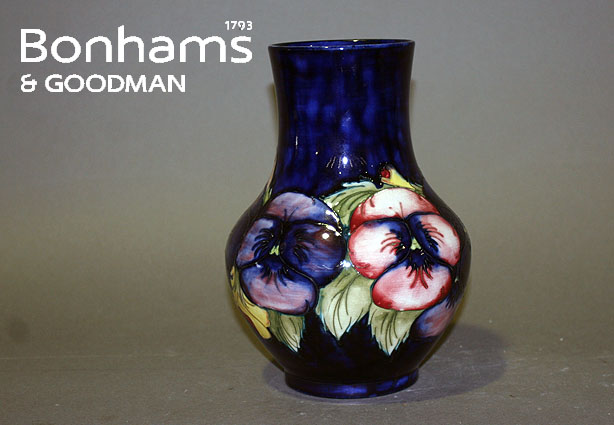 Appraisal: A Moorcroft vase