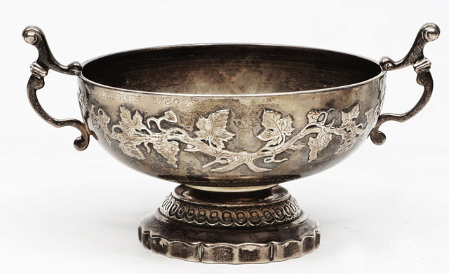 Appraisal: AN TH CENTURY FRENCH SILVER WINE CUP with scrolling handles