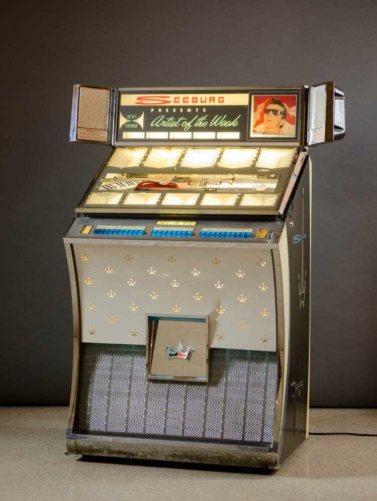 Appraisal: SEEBURG SELECT-O-MATIC JUKEBOX coin operated model DS H serial c