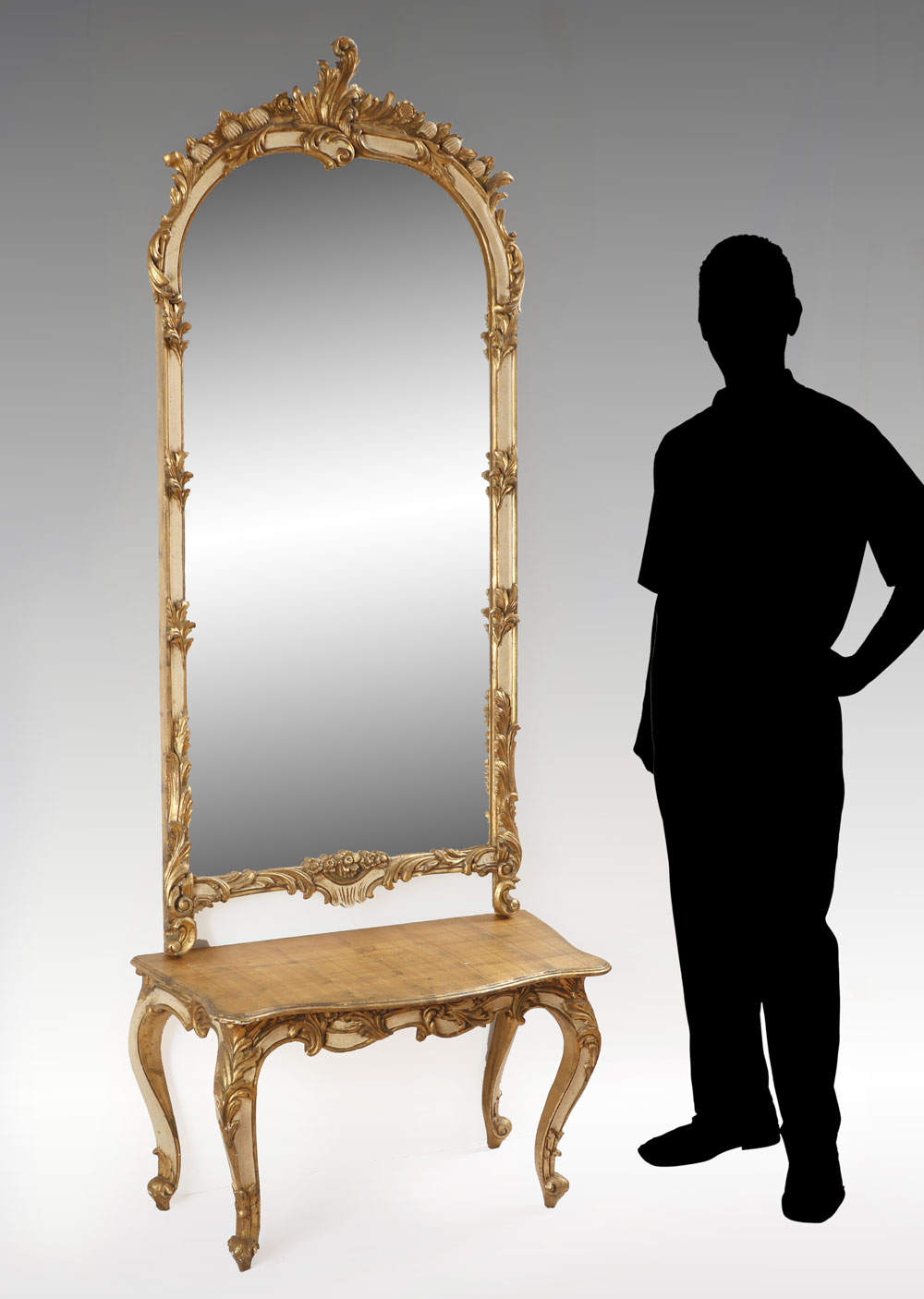 Appraisal: CARVED GILT ITALIAN WALL MIRROR LOW TABLE Carved Italian wall