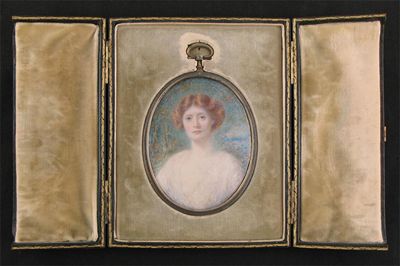 Appraisal: English School c Portrait of a lady Oval in a