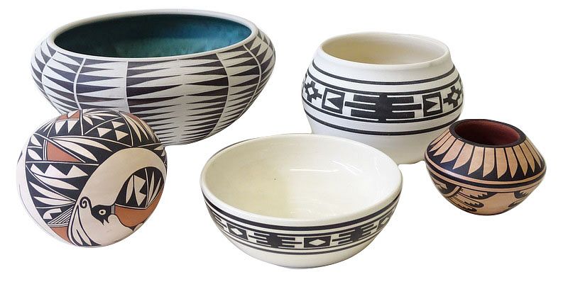 Appraisal: Five Native American Ceramic Items Five Native American Ceramic Items