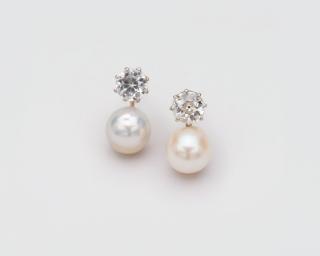 Appraisal: K Yellow Gold Diamond and Pearl Earrings K Yellow Gold