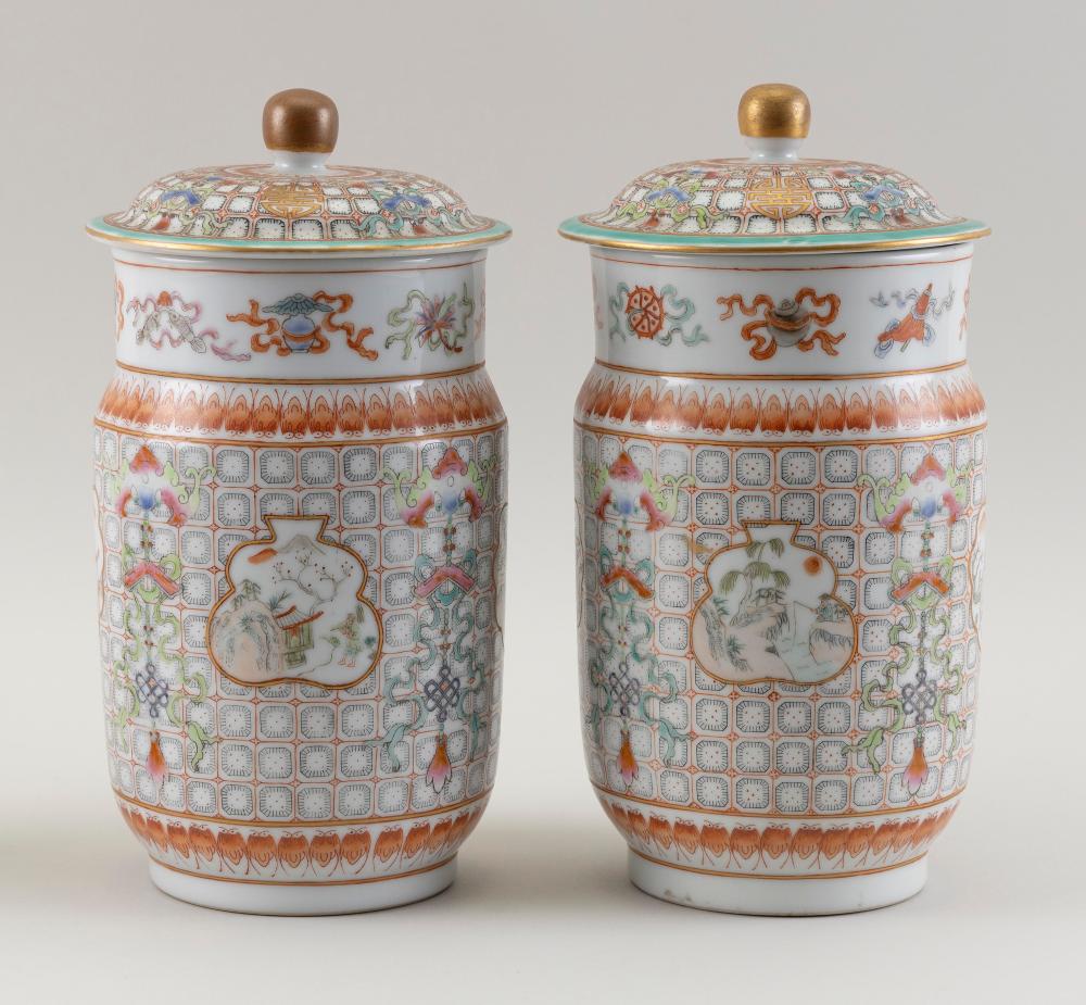 Appraisal: PAIR OF CHINESE PORCELAIN COVERED JARS EARLY TH CENTURY HEIGHTS