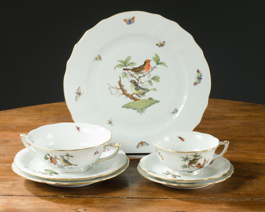 Appraisal: HEREND HAND PAINTED FINE CHINA SET seventy-seven pieces in the