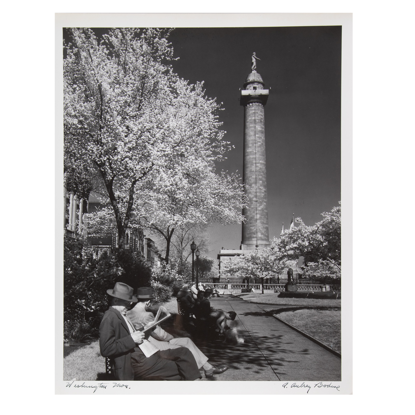 Appraisal: A AUBREY BODINE WASHINGTON MONUMENT GELATIN SILVER PRINT American -