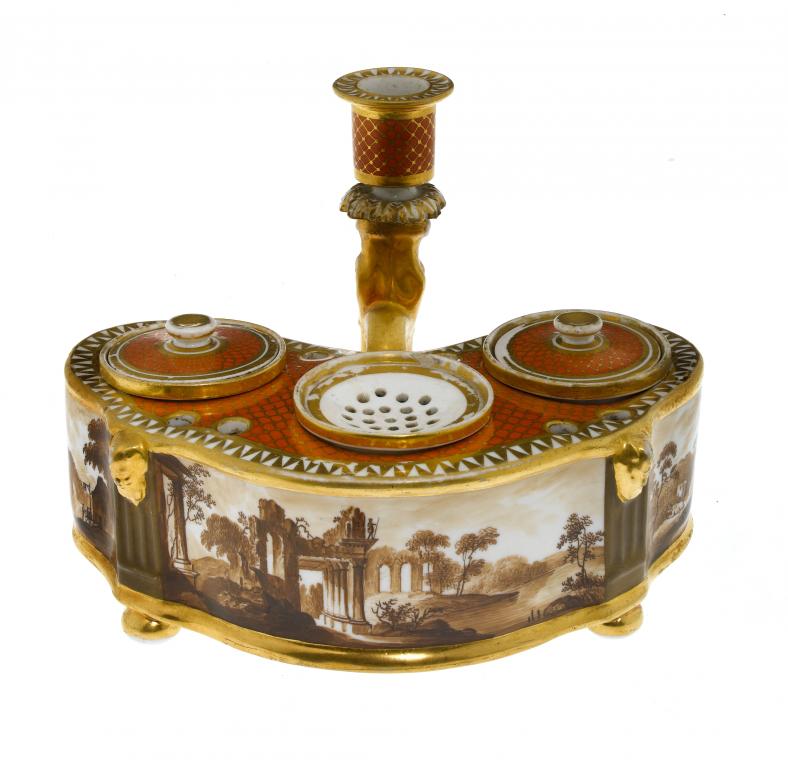 Appraisal: A CHAMBERLAIN'S WORCESTER INKSTAND of kidney shape the sides painted