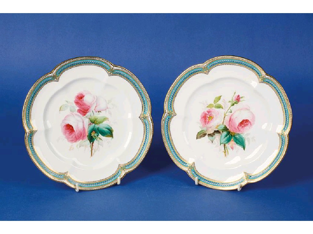 Appraisal: A PAIR OF TH CENTURY MINTON TYPE DESSERT PLATES of